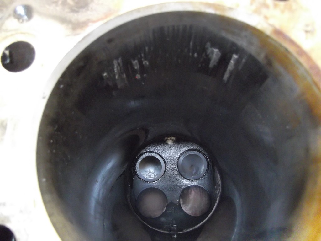 At the top of the photo there are aluminium deposits visible which have been friction welded into the bore